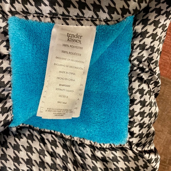 Tender Kisses Teal Satin Trim Blanket in EUC - Picture 3 of 3